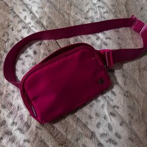 pink lululemon belt bag